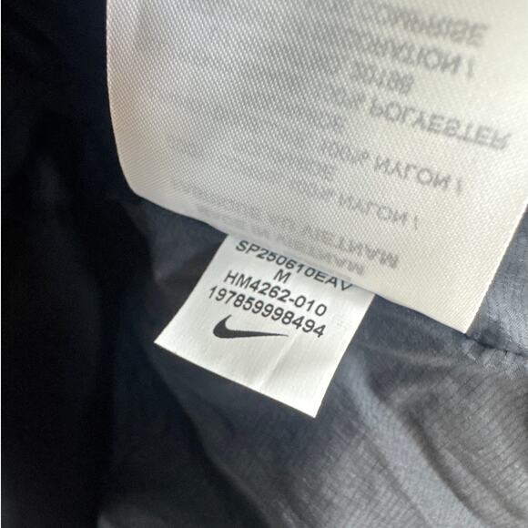 NWT Nike Tech Woven Loose Fit Lightweight Black Vest Mens Size Med (HM4262-010) - Picture 11 of 11